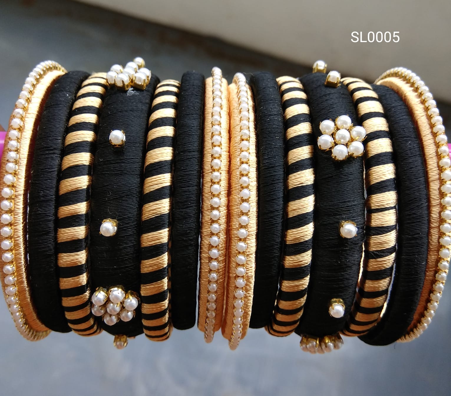 Black thread deals bangles