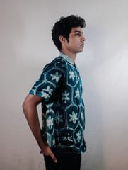 Mens Shibori Tie&dye Tussar Silk Blend Printed Half Sleeve Shirt (Teal Blue)