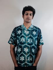 Mens Shibori Tie&dye Tussar Silk Blend Printed Half Sleeve Shirt (Teal Blue)