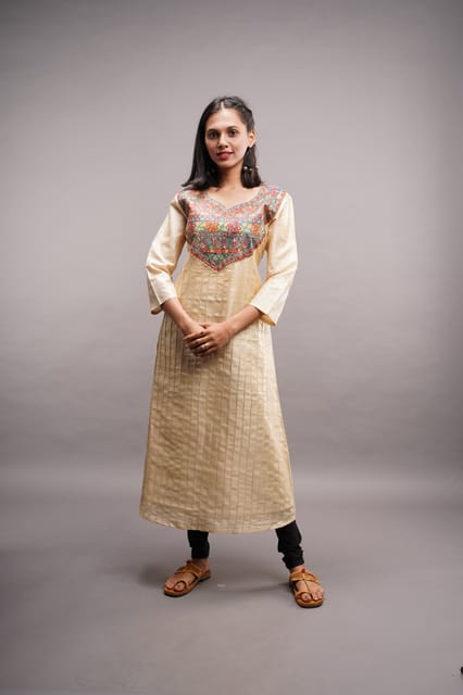 Madhubani Hand-painted Kosa (Tussar) Silk 3/4 sleeve v- neck long kurta